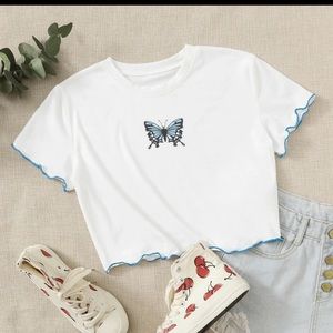 SOLD🏷❌ cropped butterfly tee| SHEIN